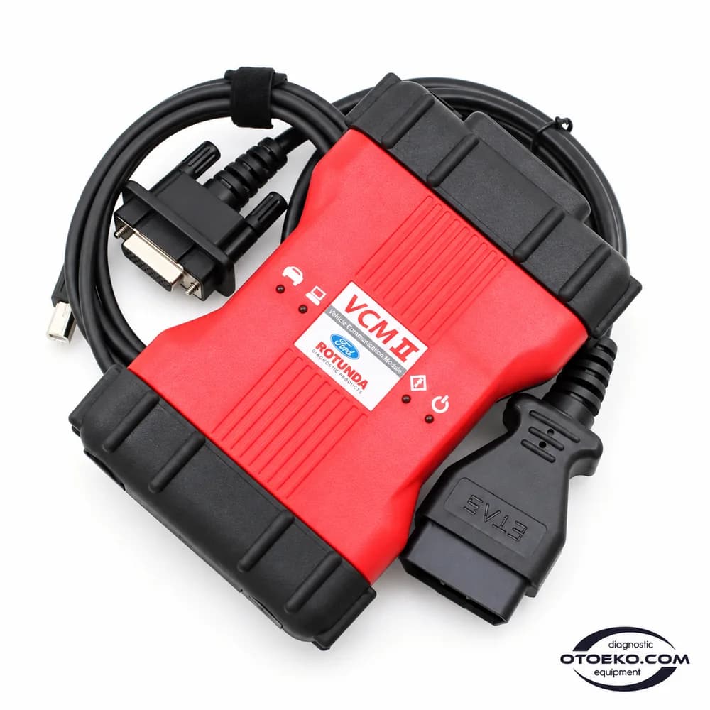 Ford VCM II cihazının çapraz görünümü ve USB/DLC kablo seti.